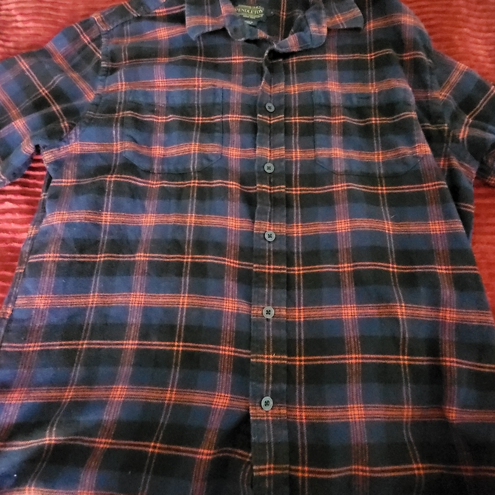 Pendleton Navy and Red Plaid Button-Down Shirt Hawthorne Large, Flamnel